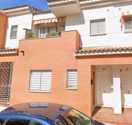 1   -  VIVIENDA EN CASTILLEJA DE LA C. (SEVILLA)