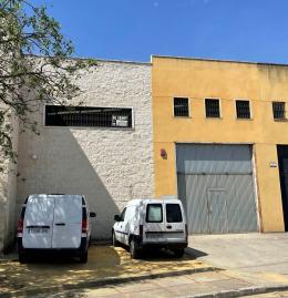 1   -  NAVE INDUSTRIAL EN JEREZ DE LA FRONTERA (Cádiz)