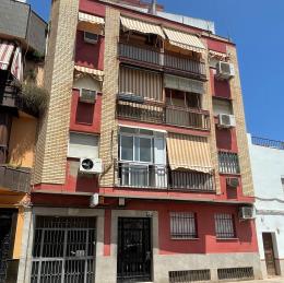 10   -  VIVIENDA EN CÓRDOBA CAPITAL. Vivienda 5, planta segunda del edificio de la C/ Cartago, 27