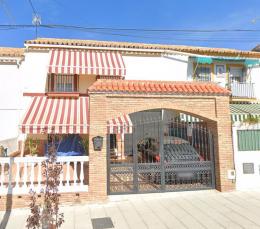 1   -  50% CASA EN VVA DEL RÍO Y MINAS (SEVILLA)
