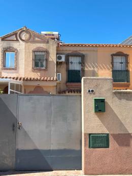 1   -  JEREZ DE FRA. UNIFAMILIAR ADOSADA