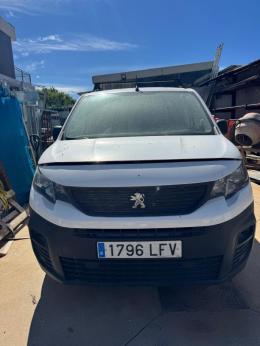 4   -  Vehículo PEUGEOT PARTNER PRO STAN
