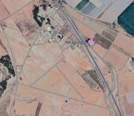 FINCA CON NAVES Y VIVIENDAS EN VILLENA (ALICANTE)