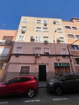 SOCIEDAD CON 9 VIVIENDAS Y TRASTEROS EN VALLECAS